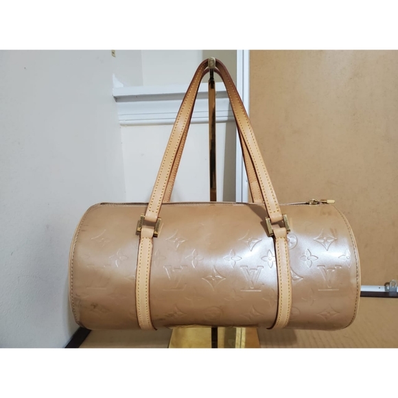 Authentic Louis Vuitton Perle Monogram Vernis Bedford Bag - Picture 1 of 10